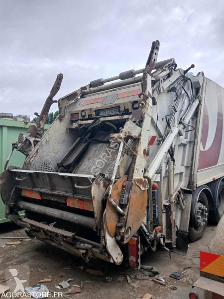 Vehículo de limpieza viaria Renault PREMIUM