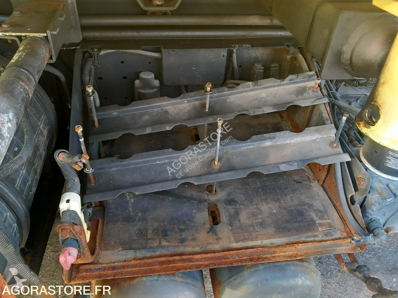 Vehículo de limpieza viaria Renault KERAX