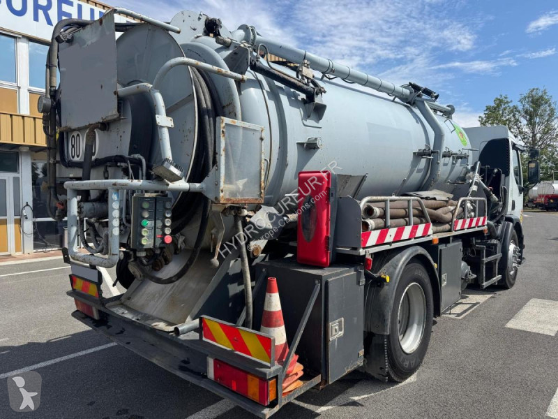 Engin de voirie Renault 320 DCI
