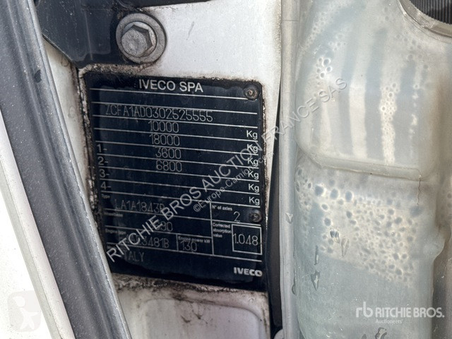 Véhicule utilitaire Iveco 100E18