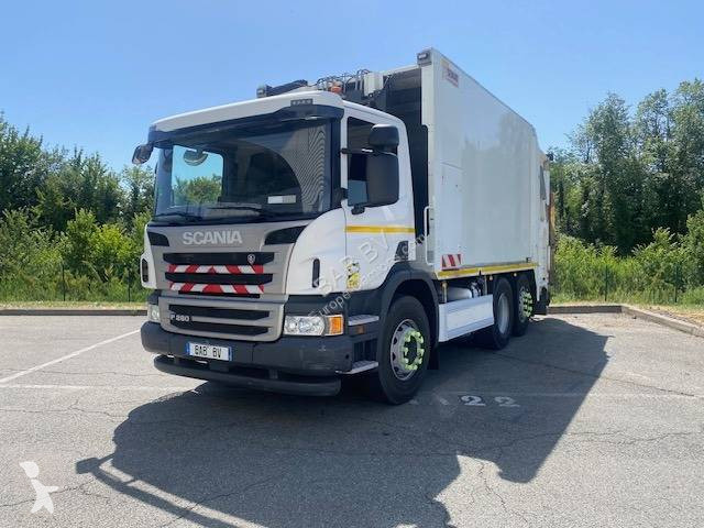 Vehículo de limpieza viaria Scania 280