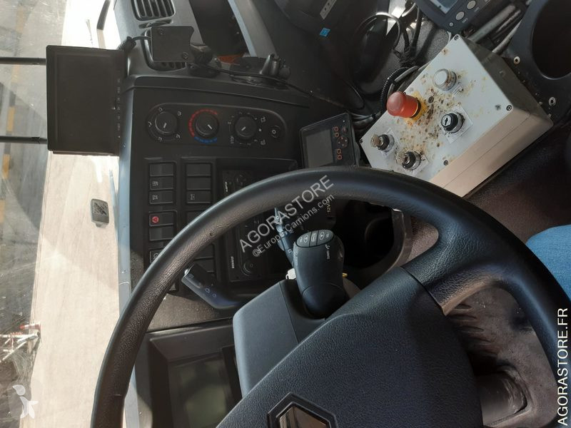 Vägmaskiner Renault D WIDE