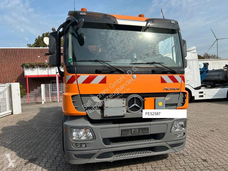 Vehículo de limpieza viaria Mercedes VMF 110EGH