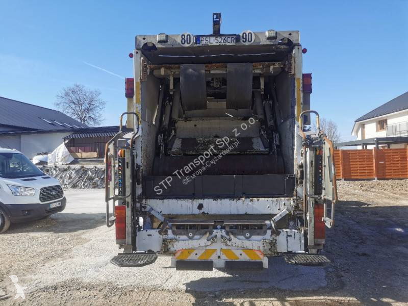 Vehículo de limpieza viaria Renault 320 DXI