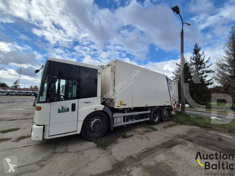 Engin de voirie Mercedes ECONIC