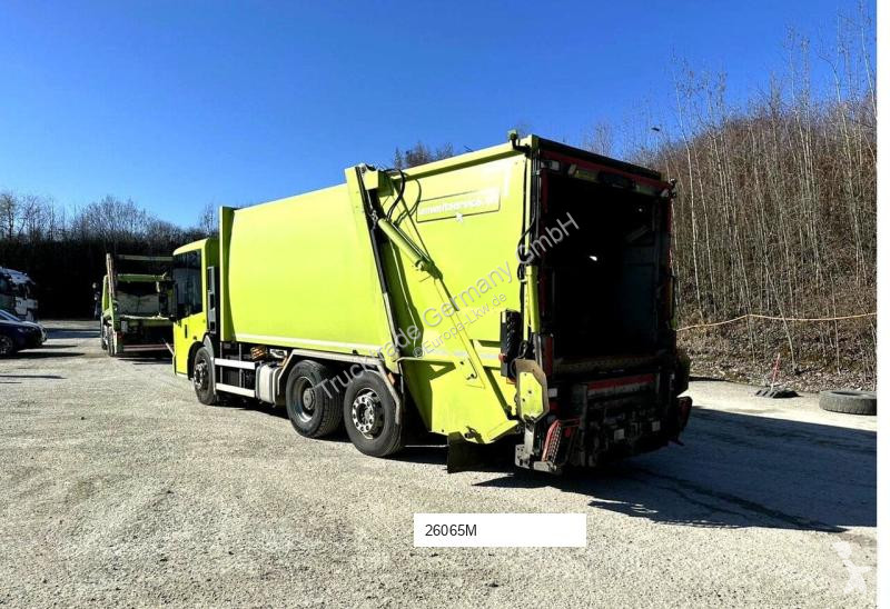 Engin de voirie Mercedes MB 2635 Variopress...