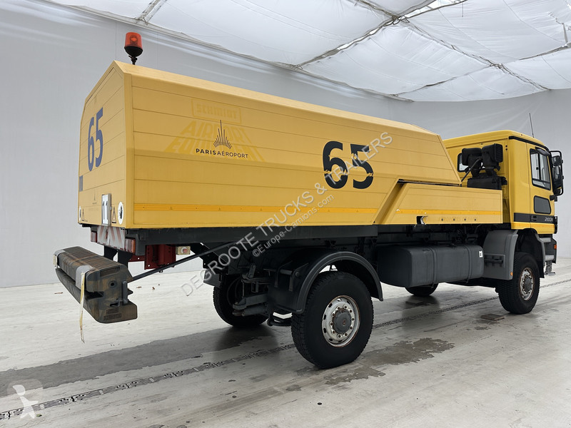 Mercedes 2031 - 4x4 sneeuwruimer road network...