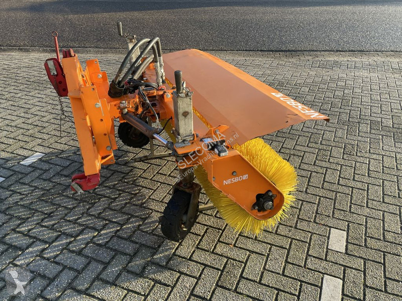 Gemeentevoertuig  Veegmachine HF1600S