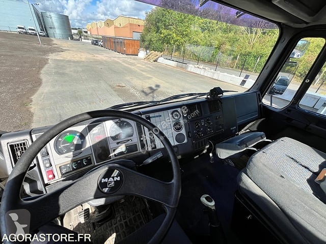 Silniční stroje