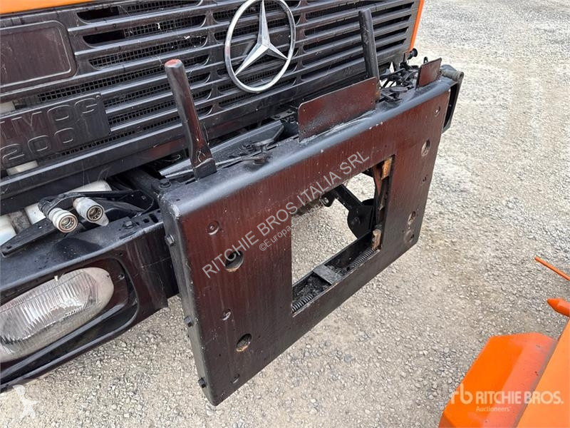 Коммунальная техника   Unimog