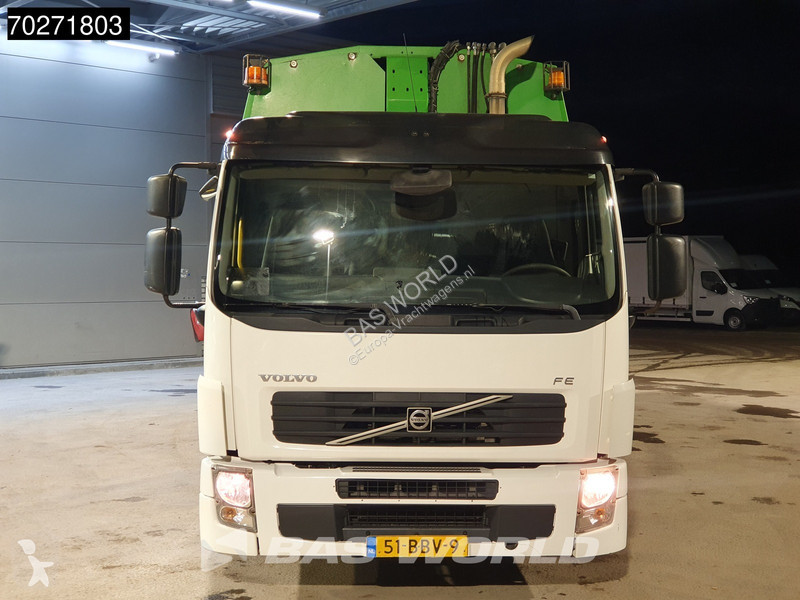 Silniční stroje Volvo FE 300 6X2 -Truck...
