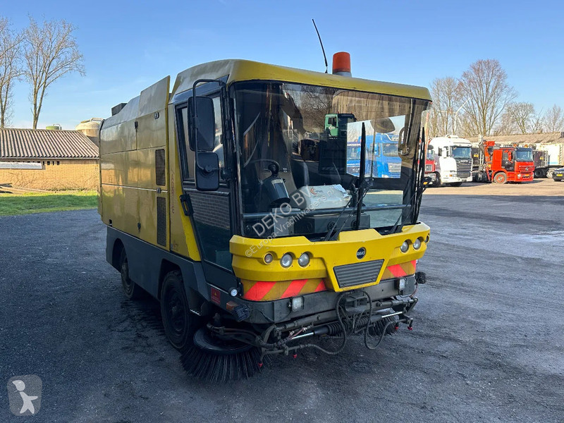 Vägmaskiner Ravo 530 VEEGMACHINE/SWEEPER!!