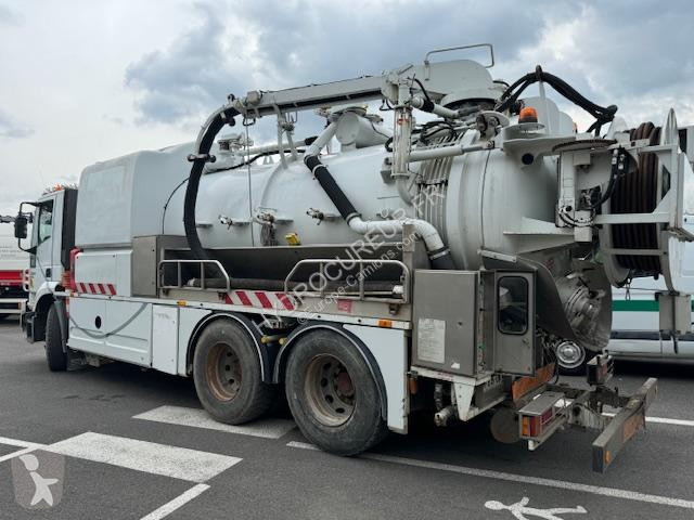 Veículo de limpeza / sanitário de estrada Iveco...