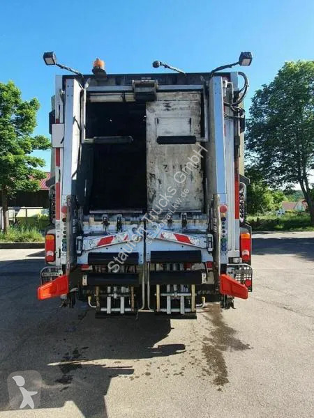 Veículo de limpeza / sanitário de estrada...