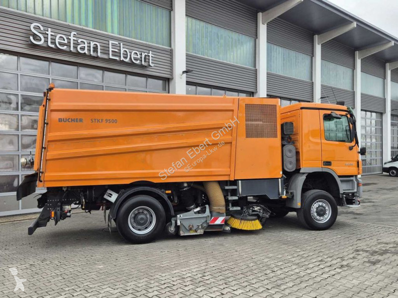 Silniční stroje Mercedes 2032 A 4x4 Bucher STKF...