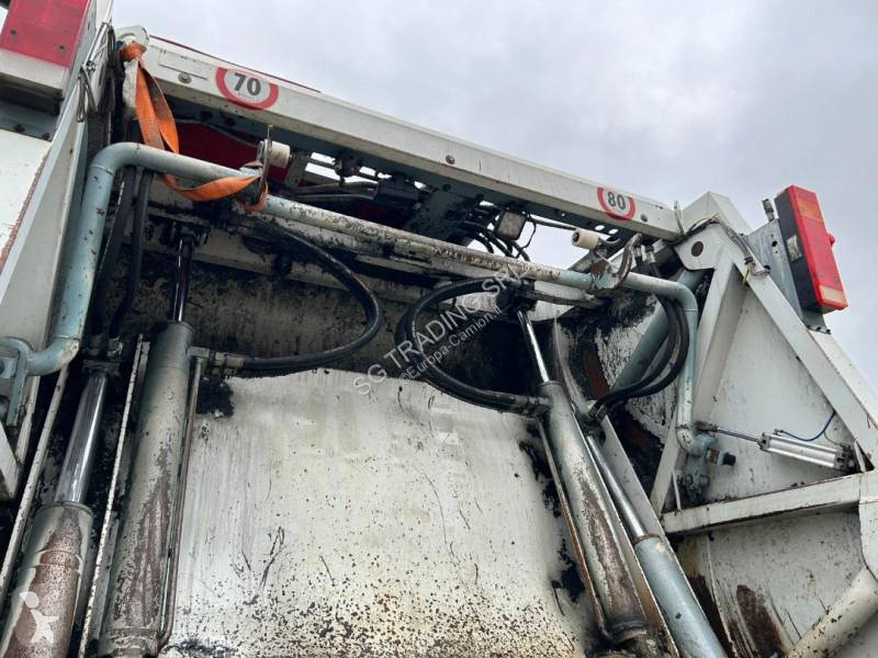 Silniční stroje Iveco