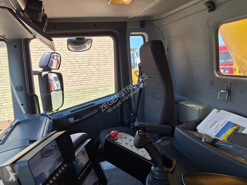 Maskine til vejarbejde Scania 310 310
