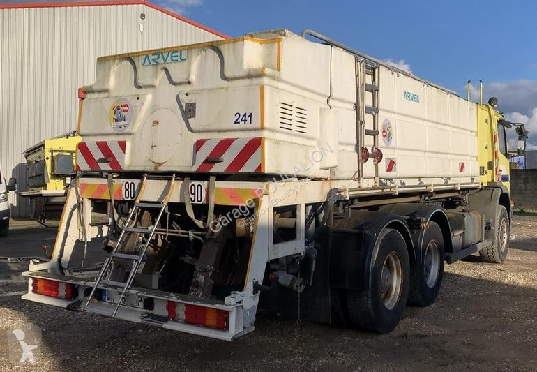 شاحنة Mercedes 2628