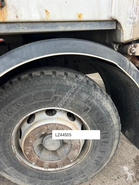 آلة لصيانة الطرق Renault BASURERO 320