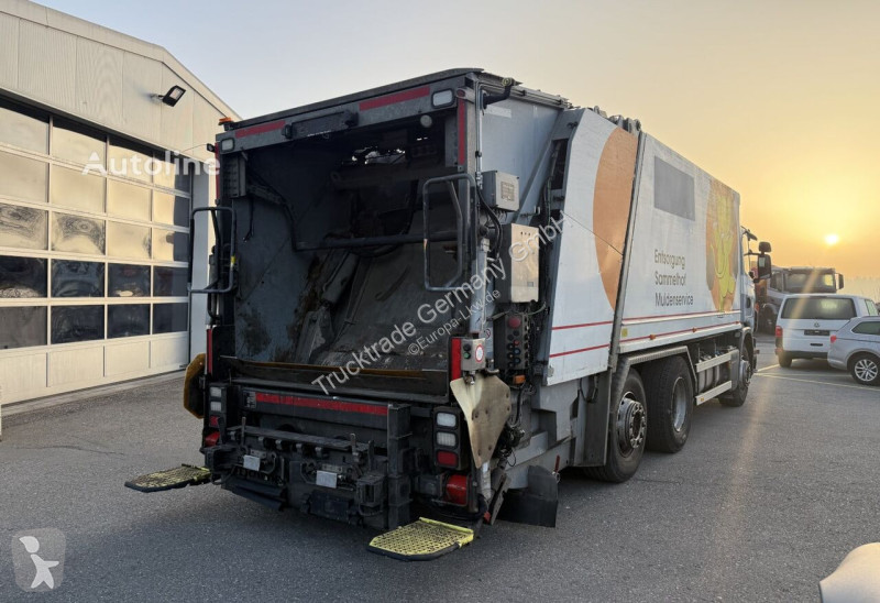 آلة لصيانة الطرق Scania 589 G440 LB