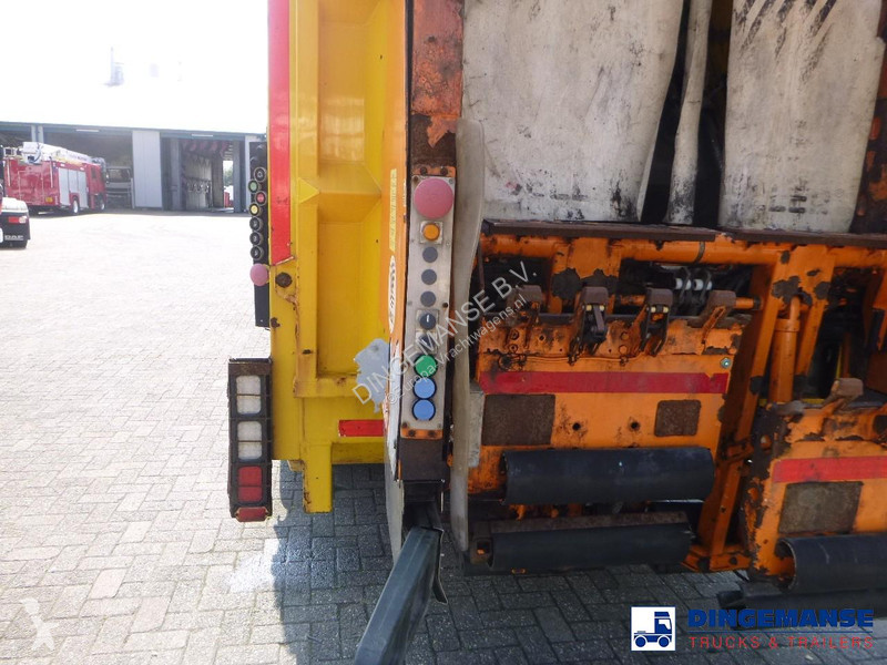 آلة لصيانة الطرق Mercedes 2633 6x4 RHD Euro 5...