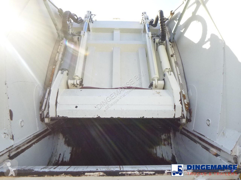 آلة لصيانة الطرق DAF 55220 4X2 RHD Farid refuse...