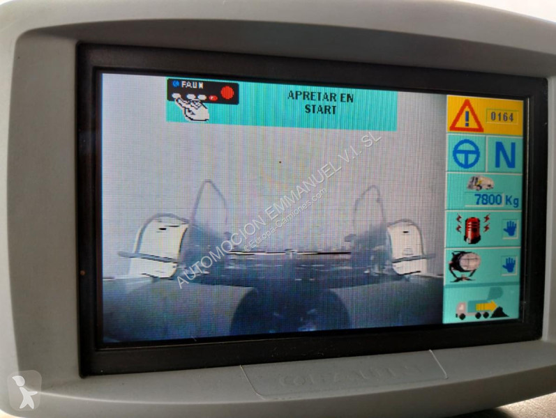 آلة لصيانة الطرق Renault 320.19