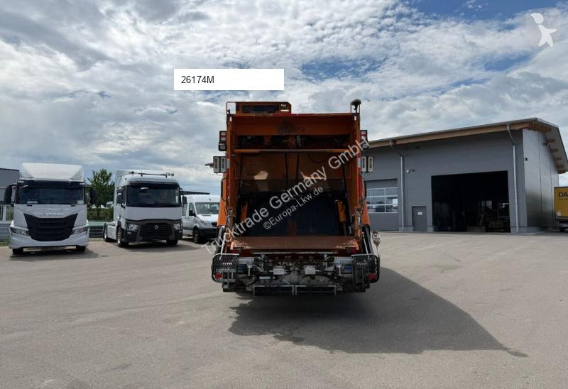 آلة لصيانة الطرق Volvo 638 FE Stummer /...