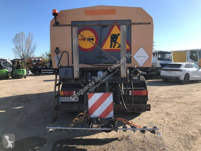 Vägmaskiner Iveco