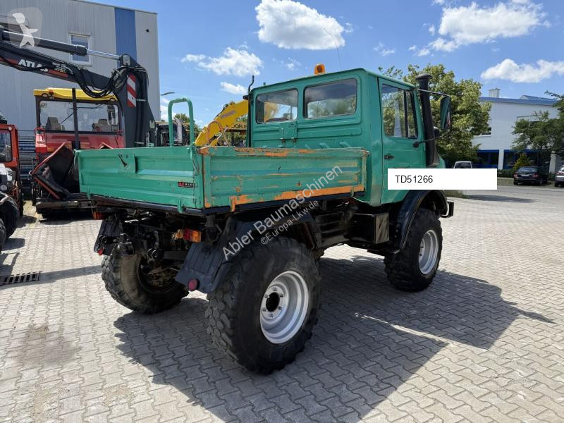 شاحنة Mercedes U1200 Unimog