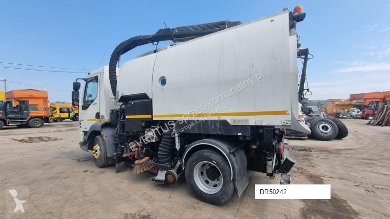 آلة لصيانة الطرق DAF LF 230