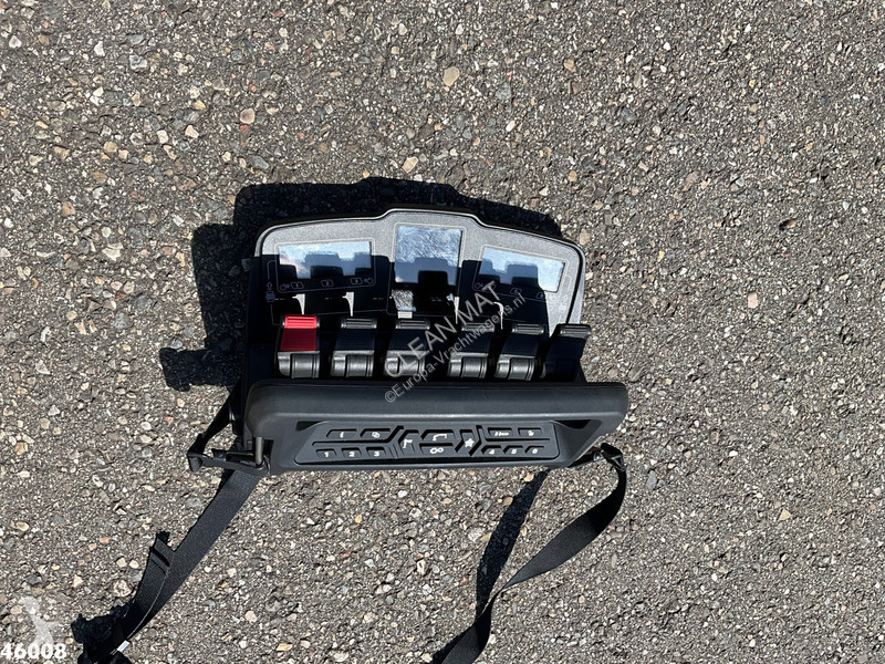 آلة لصيانة الطرق DAF N XD 220 Hiab 23 Tonmeter...