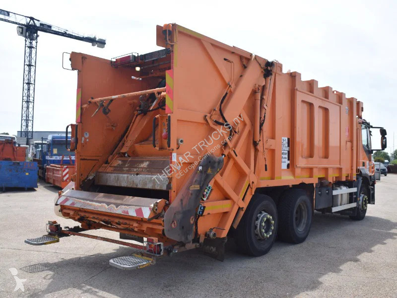 آلة لصيانة الطرق Iveco AD260S31 - VDK waste...