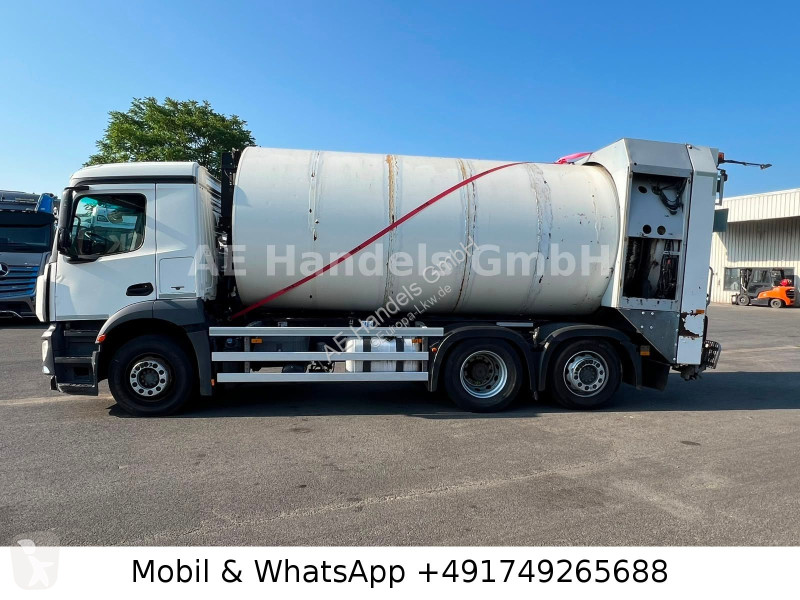 Engin de voirie Mercedes 2532 M ClassicSpace BL...