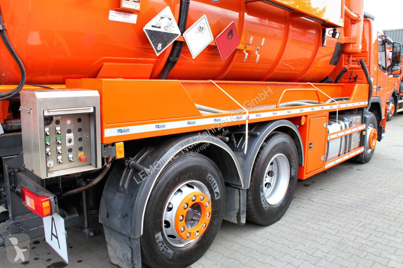Komunálne vozidlo Volvo 420 EEV 6x2 Kroll 14m³...