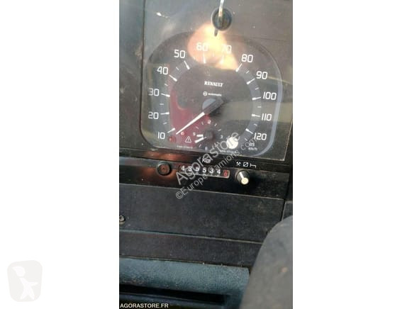 آلة لصيانة الطرق