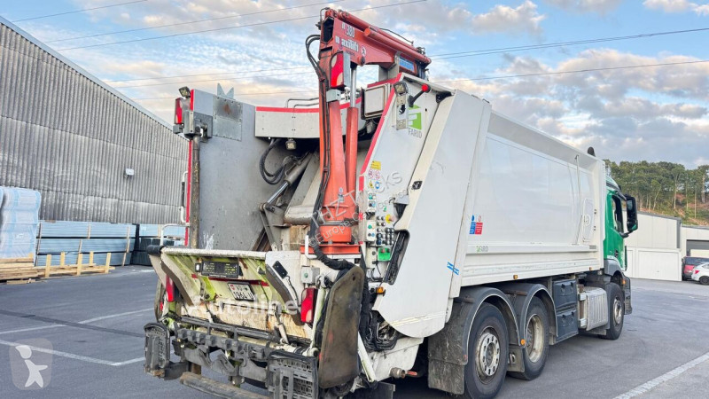 Engin de voirie Mercedes 2543