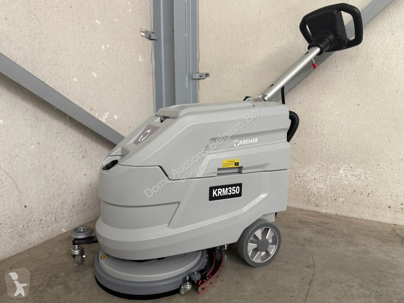 Комунальна техніка  KRM350