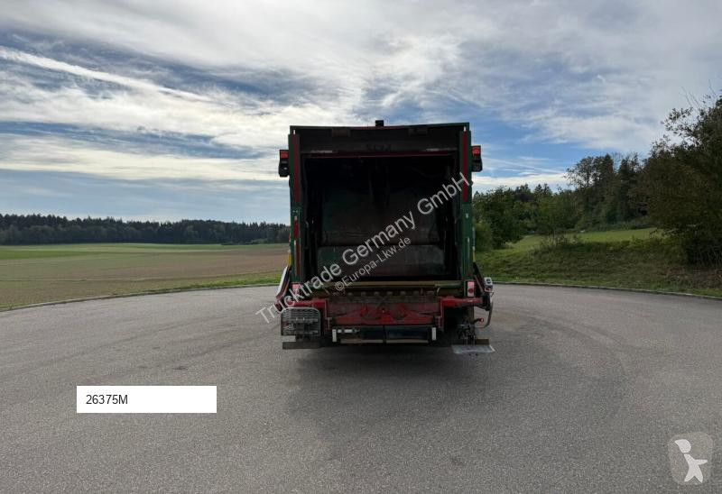 Silniční stroje Scania 589 G 440 LB