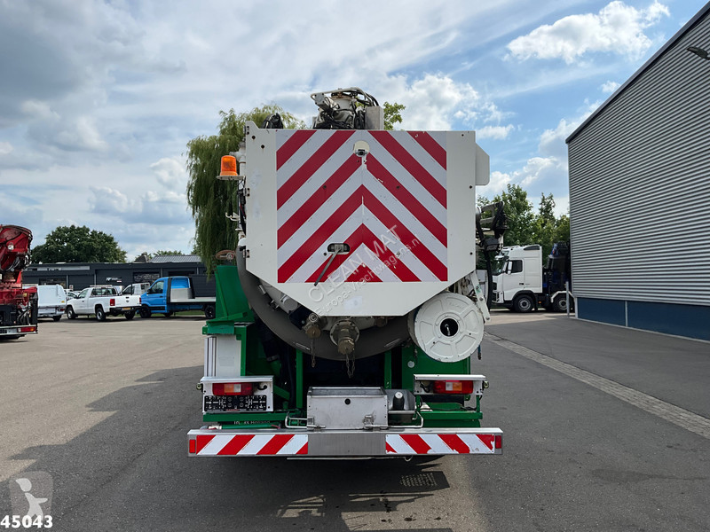 Engin de voirie Volvo 340 6x4 7m³ Combi...
