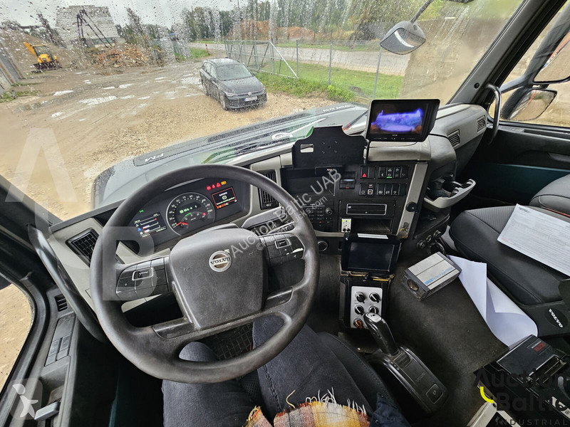 Komunalne Volvo 330