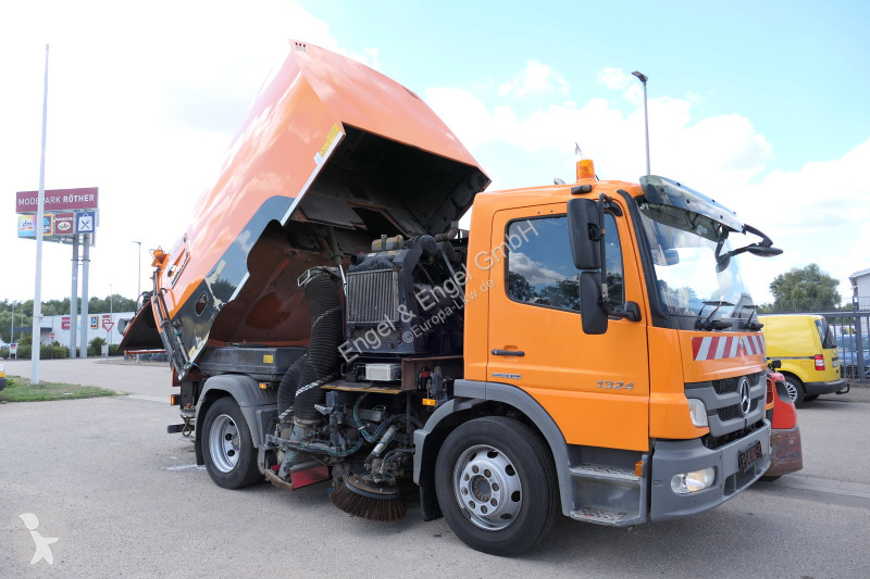 Vägmaskiner Mercedes 1324 Atego Aufbau Faun Viatec
