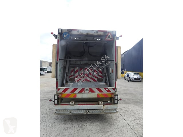 Vehículo de limpieza viaria Renault D19