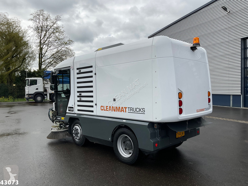 Vägmaskiner Ravo 540 STH Euro 6 with 3-rd brush