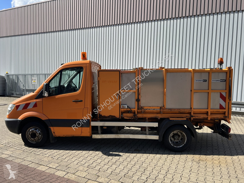 Silniční stroje Mercedes Sprinter 513 CDI 4x2...