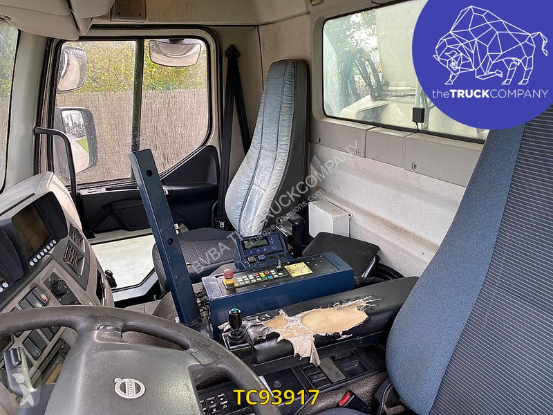 Utilaje pentru drumuri Volvo 320