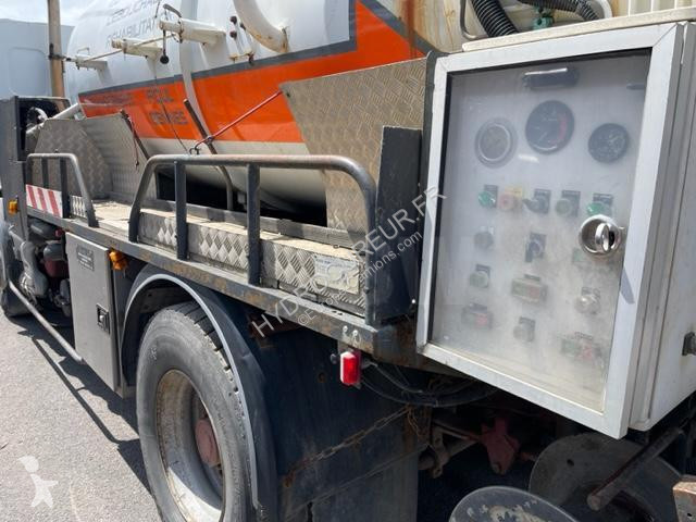 Vägmaskiner Renault 300