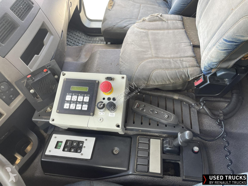 Utilaje pentru drumuri Volvo