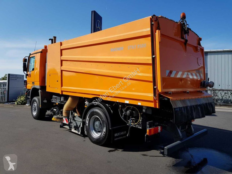 Vägmaskiner Mercedes 2032 A 4x4 Bucher STKF...