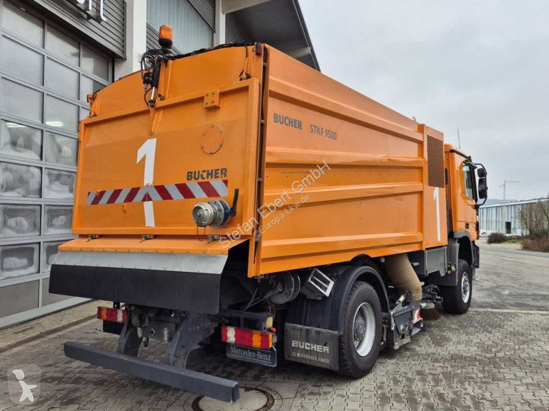 Silniční stroje Mercedes 2032 A 4x4 Bucher STKF...